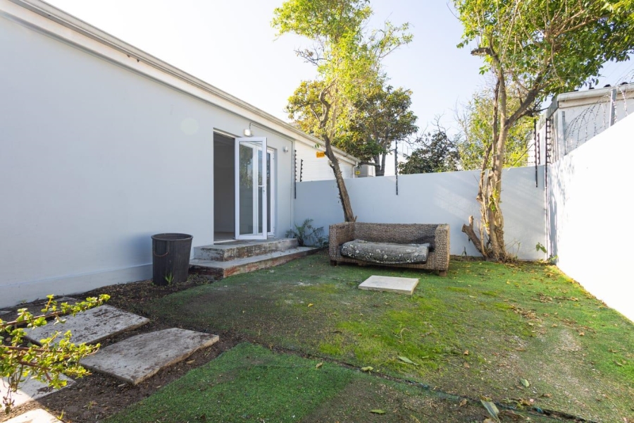 To Let 2 Bedroom Property for Rent in Wynberg Western Cape